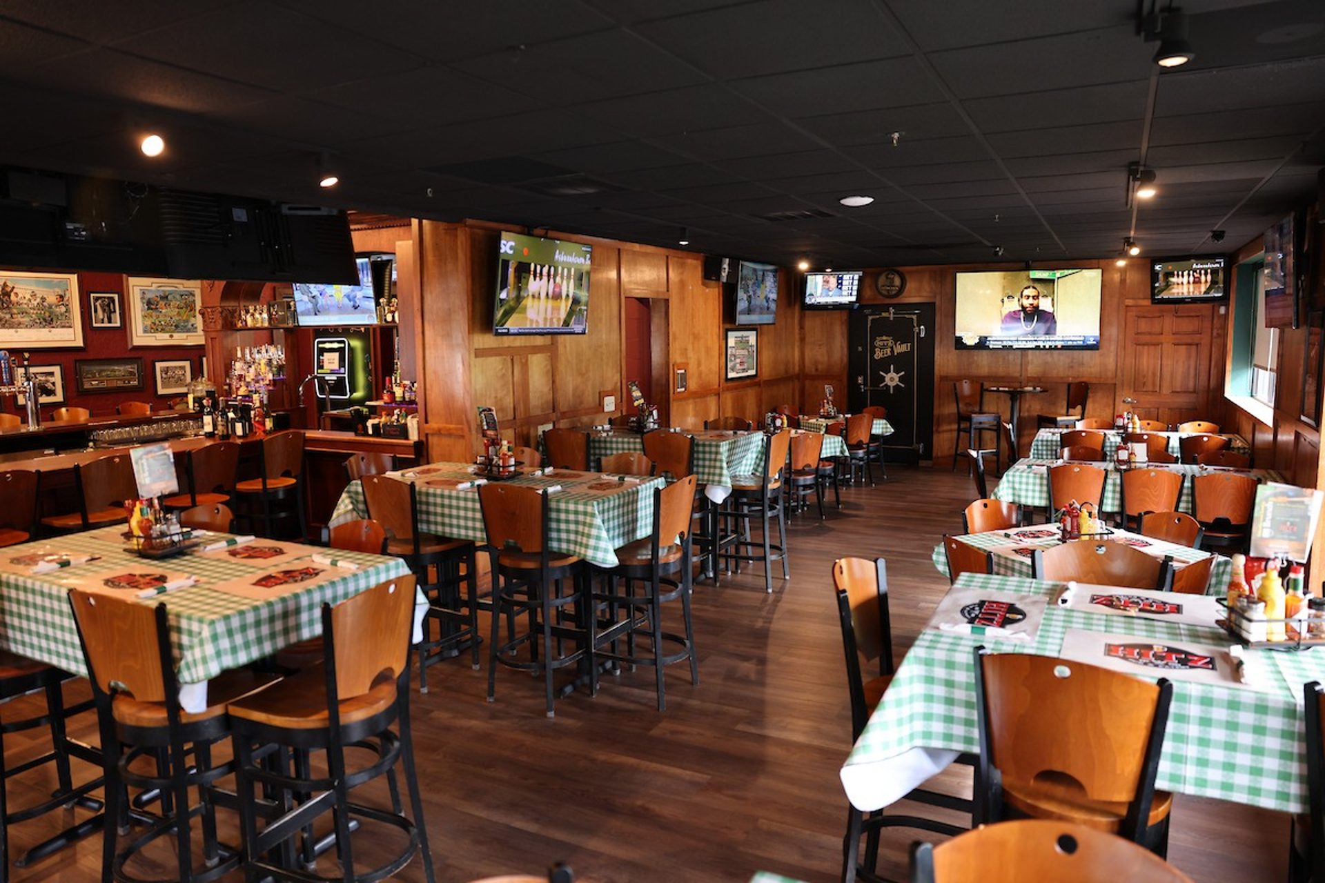 Welcome to Hitz: Mundelein's go-to gathering place